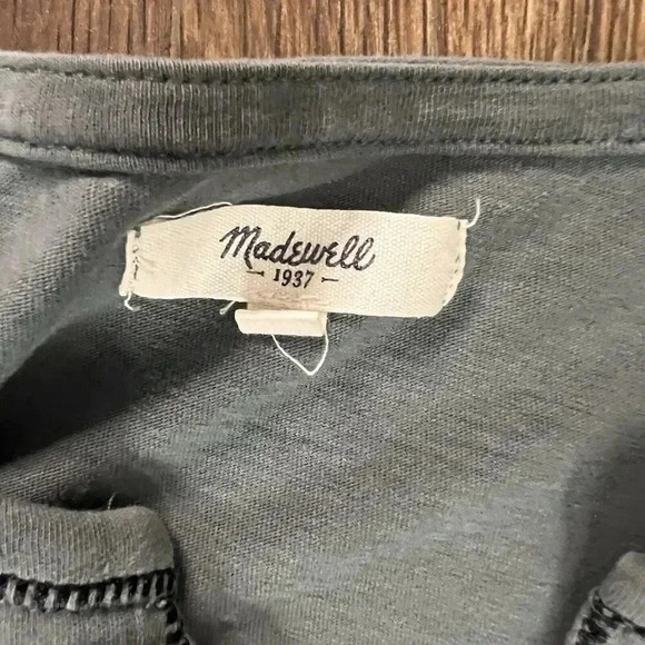 Madewell Embroidered Split-Neck Tee Women’s Size XS Gray - Picture 2 of 6